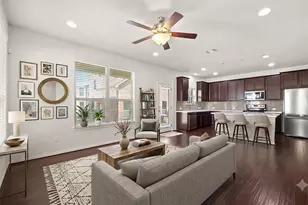 2105 Town Centre Dr, Round Rock, TX 78664 - Photo 5