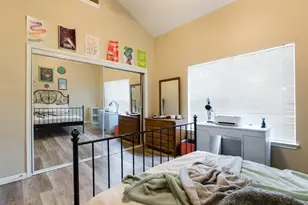 1023 W 24th St, Austin, TX 78705 - Photo 5