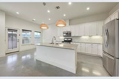 1000 Taulbee Lane #B, Austin, TX 78757 - Photo 13