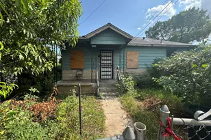 2717 E 2nd St, Austin, TX 78702 - Photo 1
