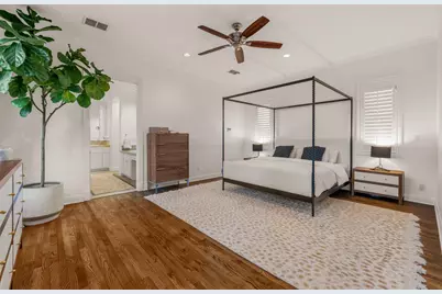 2703 McCullough Street, Austin, TX 78703 - Photo 17