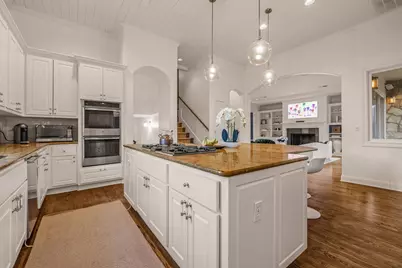 2703 McCullough Street, Austin, TX 78703 - Photo 15