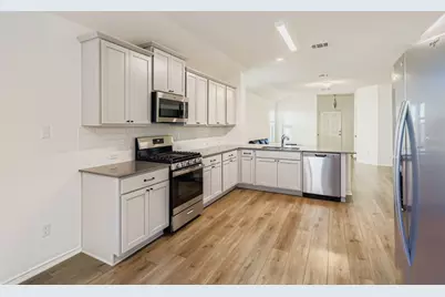 8212 Purple Aster Pass, Lago Vista, TX 78645 - Photo 7