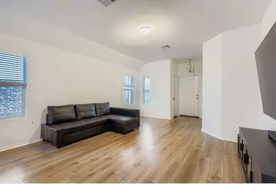 8212 Purple Aster Pass, Lago Vista, TX 78645 - Photo 5