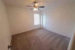 6703 Hill Oaks Dr, Austin, TX 78749 - Photo 17