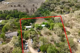 21319 Ann Showers Dr, Elgin, TX 78621 - Photo 3