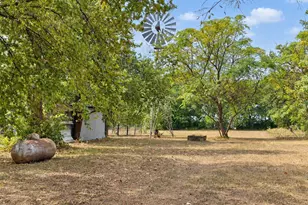 1809 Main St, Liberty Hill, TX 78642 - Photo 17