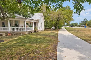 1809 Main St, Liberty Hill, TX 78642 - Photo 5