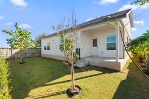 266 George Neggan Ln, Bastrop, TX 78602 - Photo 37