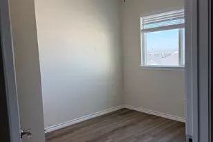 510 Whirlaway Dr, Jarrell, TX 76537 - Photo 9