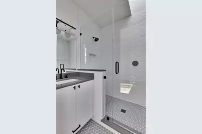 1804 Sylvan Drive #2, Austin, TX 78741 - Photo 19