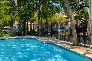 6810 Deatonhill Dr, Austin, TX 78745 - Photo 27