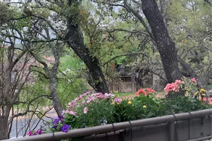 6810 Deatonhill Dr, Austin, TX 78745 - Photo 25