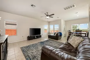 10117 Crescendo Ln, Austin, TX 78747 - Photo 7