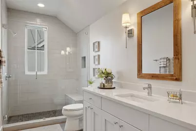 19601 Flying J Boulevard #16, Spicewood, TX 78669 - Photo 33