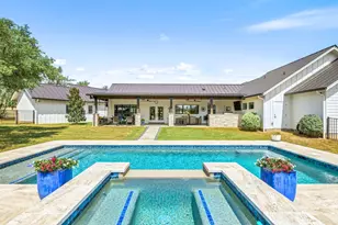 338 Morning Dew Dr, Round Mountain, TX 78663 - Photo 3