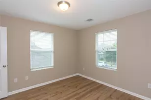 208 Timber Brook Dr, Hutto, TX 78634 - Photo 19