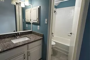 708 Graham Pl, Austin, TX 78705 - Photo 9