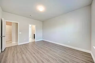 6713 Branrust Drive, Austin, TX 78744 - Photo 15