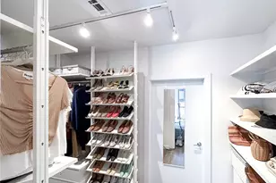 900 S 1st St, Austin, TX 78704 - Photo 15