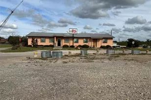 101 SE Mulberry St, Rockdale, TX 76567 - Photo 5