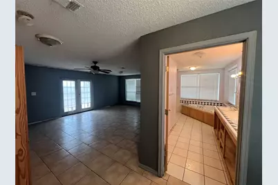 1448 Private Road 6013, Giddings, TX 78942 - Photo 9