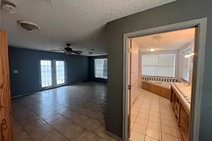 1448 Private Road 6013, Giddings, TX 78942 - Photo 9