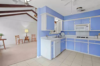 1912 Parkside Lane, Austin, TX 78745 - Photo 9