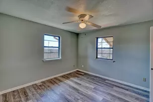 1702 Sunset Dr, Marble Falls, TX 78654 - Photo 9