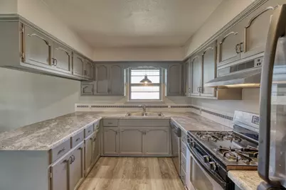 1702 Sunset Drive, Marble Falls, TX 78654 - Photo 19