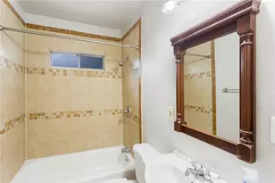 74 Julius St, Austin, TX 78702 - Photo 5