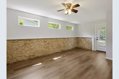 803 Campbell Street, Lockhart, TX 78644 - Photo 15