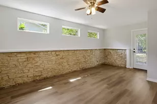 803 Campbell St, Lockhart, TX 78644 - Photo 15