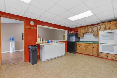 2418 Fm 1704, Elgin, TX 78621 - Photo 17