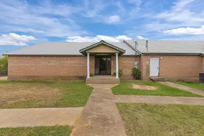 2418 Fm 1704, Elgin, TX 78621 - Photo 29