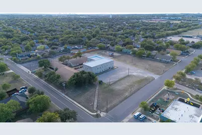 306 S 10th Street, Pflugerville, TX 78660 - Photo 5