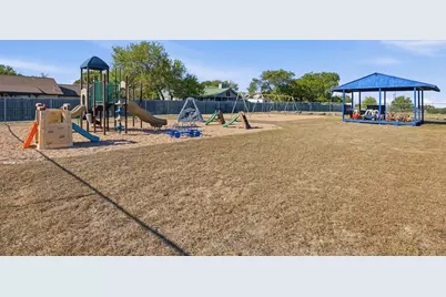 306 S 10th Street, Pflugerville, TX 78660 - Photo 9
