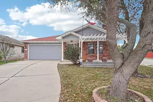 1724 Darjeeling Dr, Pflugerville, TX 78660 - Photo 1