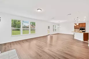 210 McGinnis Trl, Kyle, TX 78640 - Photo 9