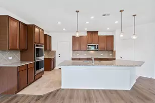 210 McGinnis Trl, Kyle, TX 78640 - Photo 3