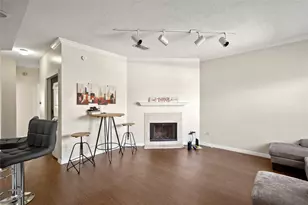 915 W 23rd St, Austin, TX 78705 - Photo 13