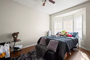 915 W 23rd St, Austin, TX 78705 - Photo 5