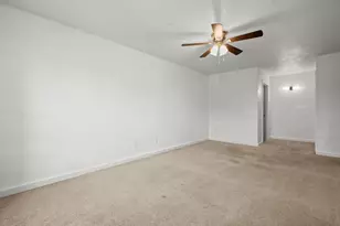 300 E Croslin St, Austin, TX 78752 - Photo 21