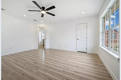 13501 Sierra Wind Lane, Elgin, TX 78621 - Photo 17