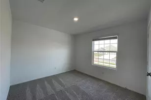 103 Ulmus St, Hutto, TX 78634 - Photo 9
