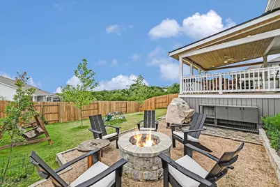 125 Broken Oak Drive, Liberty Hill, TX 78642 - Photo 13
