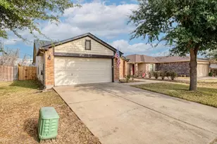 4302 King's Canyon Dr, Taylor, TX 76574 - Photo 3