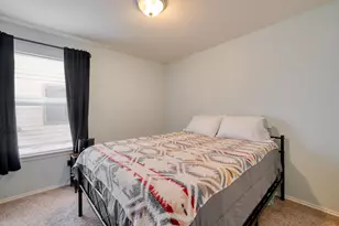 4302 King's Canyon Dr, Taylor, TX 76574 - Photo 19