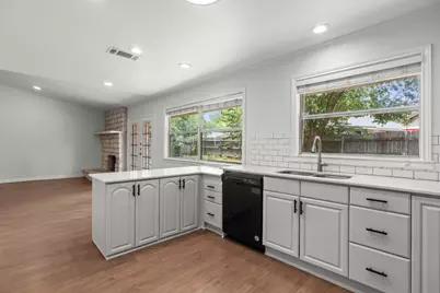 10408 Firethorn Lane, Austin, TX 78750 - Photo 5