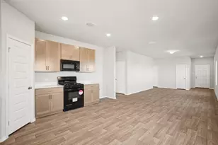 11905 Murano Dr, Austin, TX 78747 - Photo 5